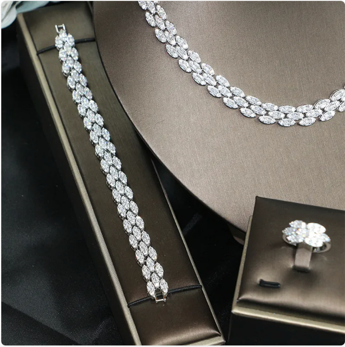 Elegant Floral Wedding Jewelry Set – Silver Copper Necklace, Ring, Earrings &amp; Bracelet for Women